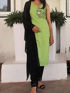 Slim Green Kurti
