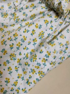 Women&#39;s Floral Shorts With Pockets1