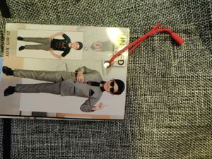 Rarely used suit for 6 to 8years