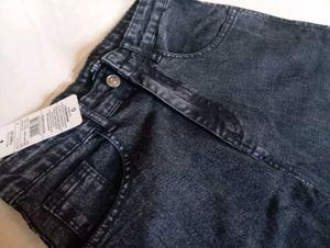 New With Tag Shein brand High Rise Stone Wash Jean