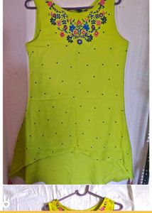 Combo Neon Kurta And Red Top
