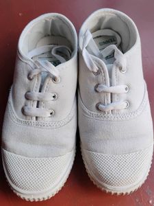 Mac Tennis Shoes - Classic Style