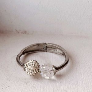White&amp;SilverBraceletWith CrystalAdornments