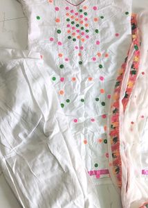 White Embroidered Salwar Kameez 300 Me Hi Milega