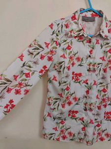 Floral Print Casual Vera Moda shirt (Size-XS)
