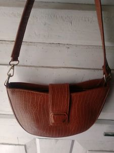 Dressberry Shoulder Bag