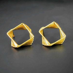 Modern Chic Earrings – Effortlessly Elevate