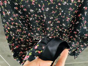 Daisy print Crop Top With satin Lace