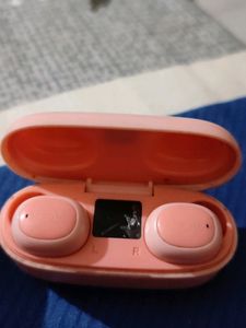 BOAT earpods Used