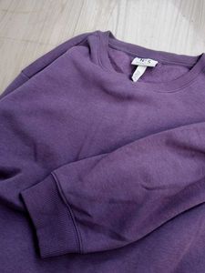 A Perfectly Cropped Fit H&amp;M Lavender Sweatshirt💜