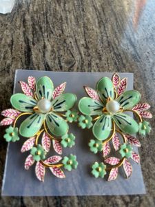 Flower Earrings 🌸