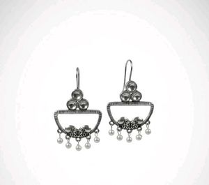 Elegant Silver Dangler Earrings