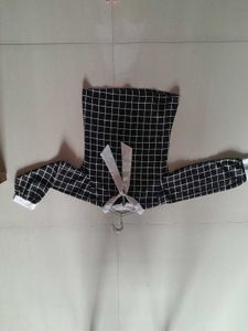 Cute Patterned Black Top