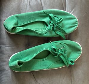 max Woman Solid Lace-up Casual Shoes