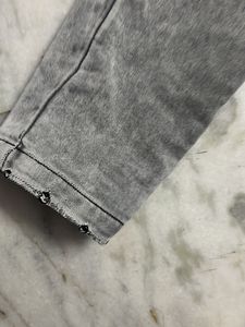 Men’s Jeans Damage