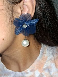 Floral Pearl Earrings
