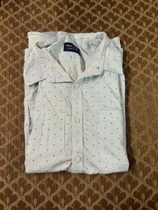 Men&#39;s Dotted Button-Down