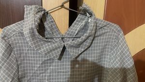 Collared Crop Top In Size M