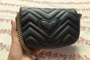 GG Marmont Mini Shoulder Bag 👛