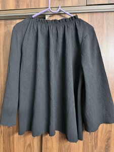 FIG Elegant Black Ballon Top