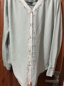 Elegant Green Lace Trim Blouse