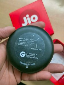 JioFi 6 JMR1040 Wireless WiFi Data Card - Jio