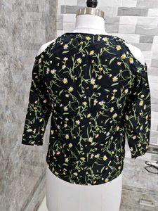 Daisy Print Tie Neck Top