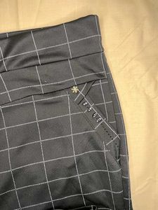 Black Checkered Stretch Pants with Pockets