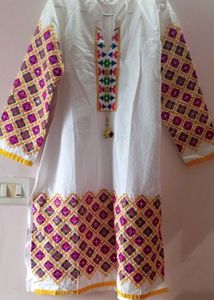 New Unused Rajasthani White Embroidered Kurta Set