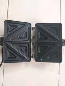 Sandwich Press Toaster