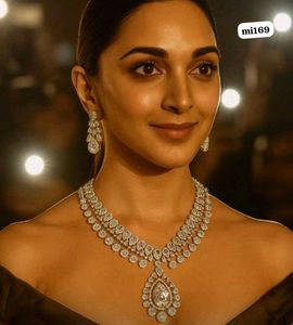 KIARA ADVANI LOOKALIKE DESIGNER NECKPIECE