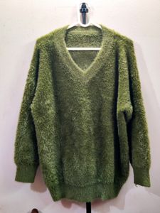 Premium imported green mohair-blend v-neck sweater