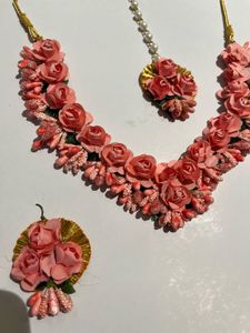Floral Hair Accessories