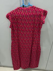 Pink Kurta With Beautiful Geometric Print