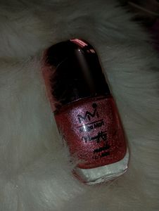 GLITTER NAILPAINT
