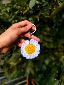 Daisy Crochet Keychain