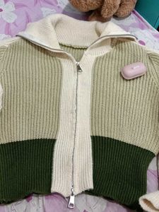Cropped Green Knit Cardigan
