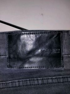 Zara Black Jeans Size 30