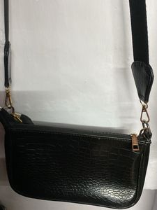 Chic Black Croc Embossed Bag
