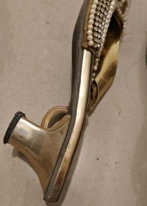 Party Wear Pearl &amp; Stone Work Sandal For Women