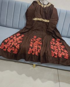 DARK BROWN GOWN