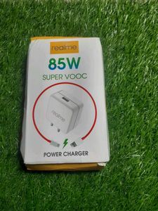 Realme 85W SuperVOOC Charger