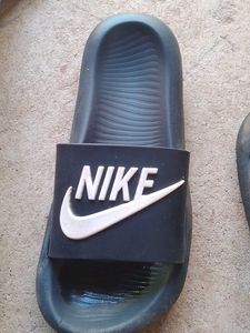 Nike Slides - Black