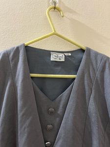 Chic Sleeveless Peplum Top