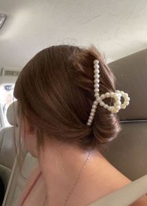 Pearl Bow Hair Claw