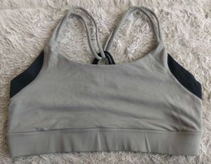 🩶Victoria’s Secret VSX Gray&amp;Black sports bra