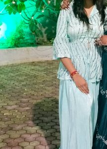 Crop Top With Gagra