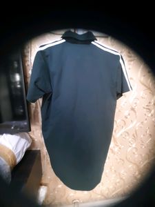 Adidas Tshirt