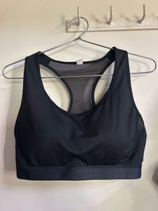 I M Selling Sports Bra And Very Comfortable