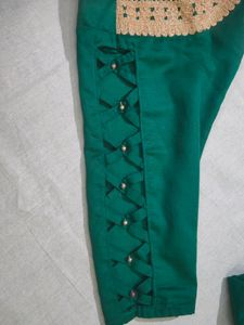 Green Ethnic Motif Embroidered Suit